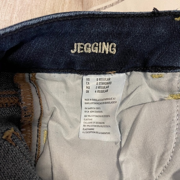 American Eagle Super Stretch Medium Wash Jeggings - Picture 4 of 4